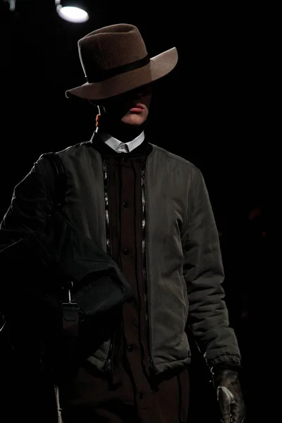 Look 35